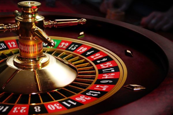 The Rise of Live Casinos Immersive Gambling from the Comfort of Home