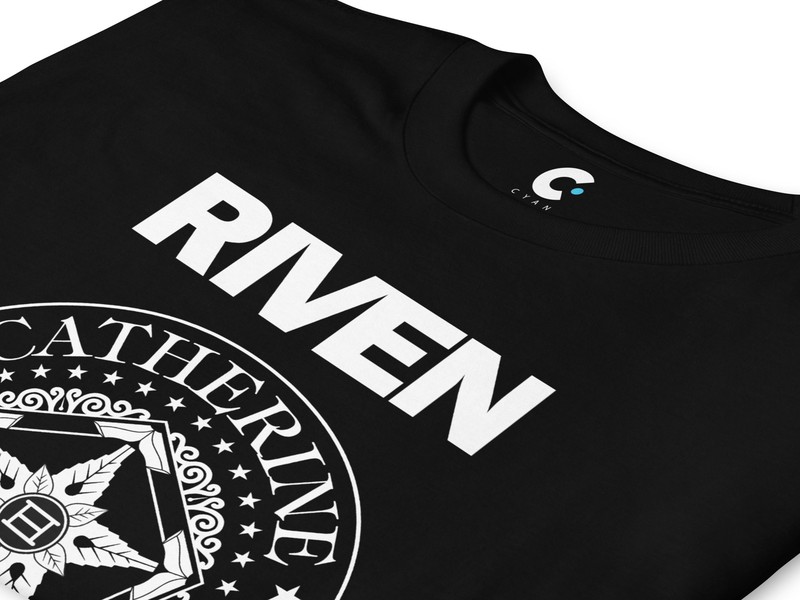 Lvndmark Merchandise Showcase: Trendy Designs for Every Fan